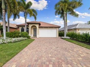 749 93rd Ave N, Naples, FL 34108