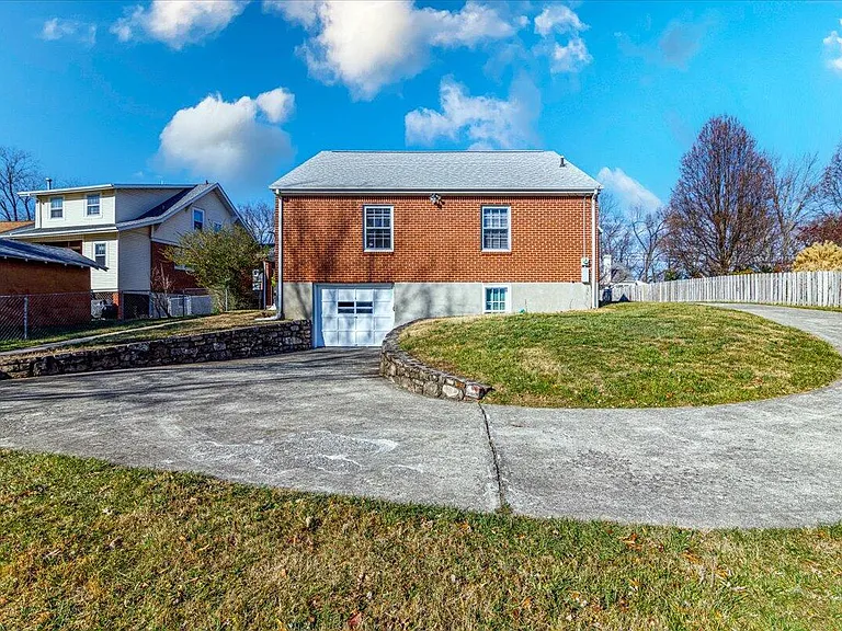 2510 Tillett Rd SW — Photo 25