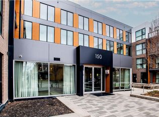 150 Sabina Dr #307, Oakville, ON