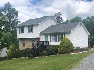 923 Dearborn Rd, Evington, VA 24550