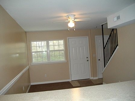 5th image of 1207 Holly Ave APT B