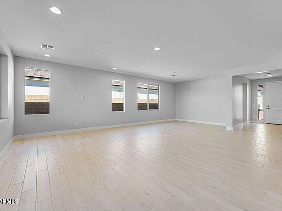 5th image of 39622 N KADEN Lane
