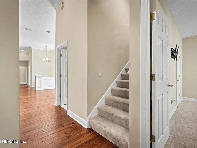 337 S Mill View Way — Photo 36