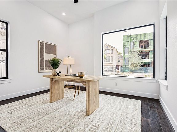 5th image of 3209 McCulloch Cir