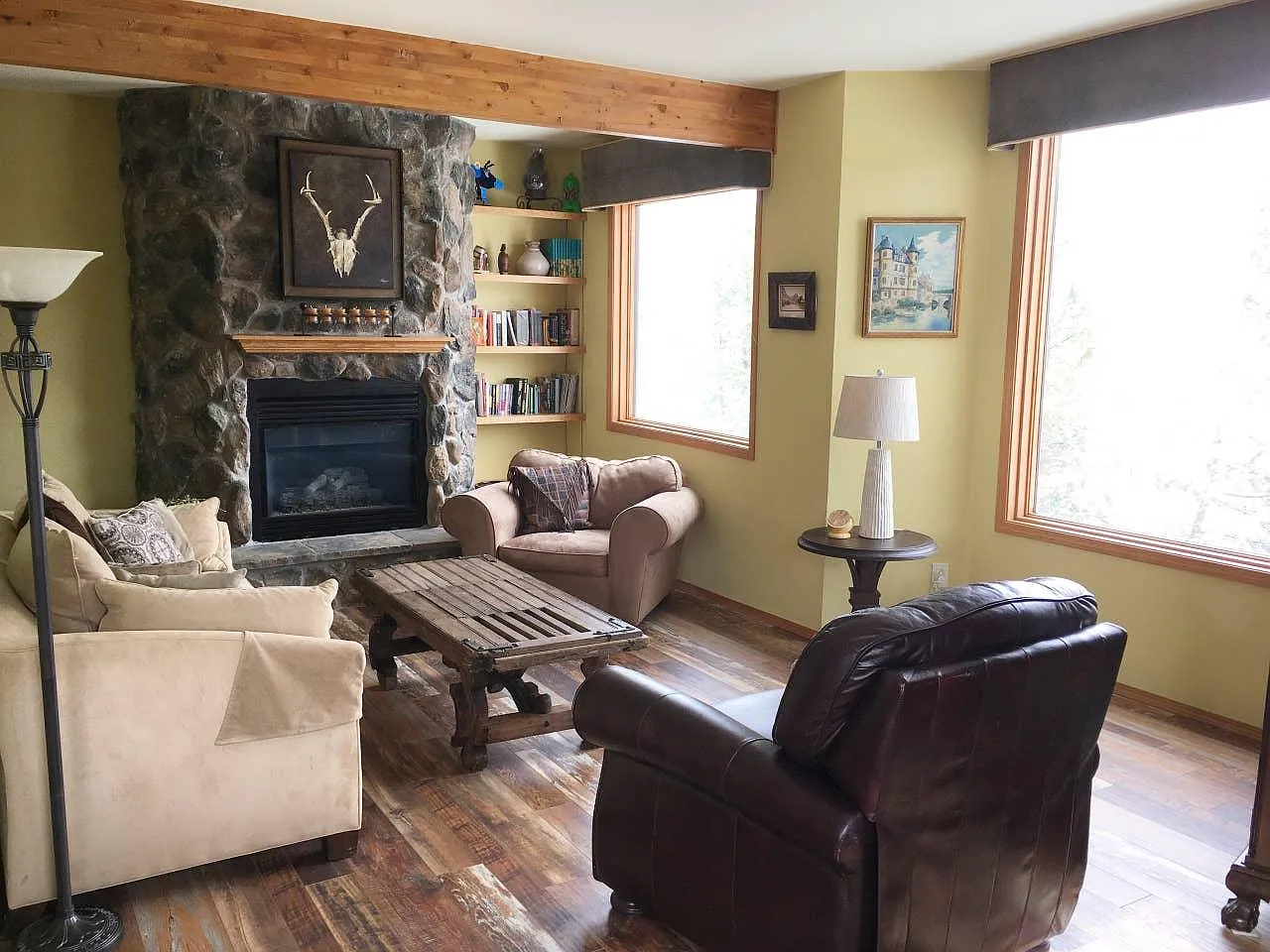 1851 Peregrine Ln — Photo 2