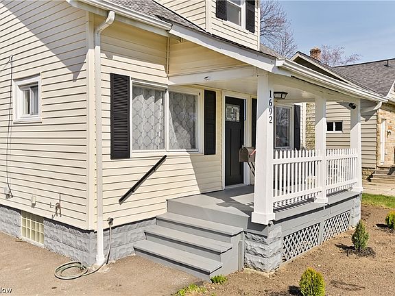 2nd image of 1692 Temple Ave