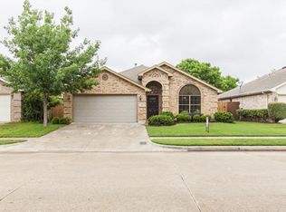 8917 San Joaquin Trl, Fort Worth, TX 76118
