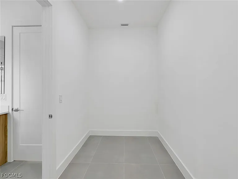 6192 Kambach St — Photo 26