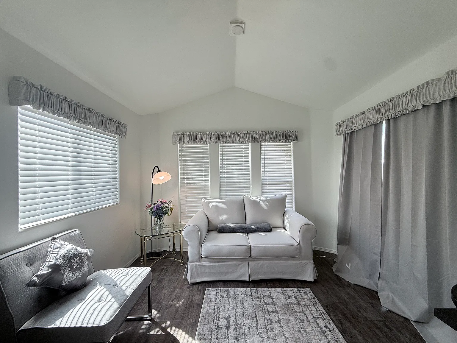925 N Plaza Dr — Photo 3