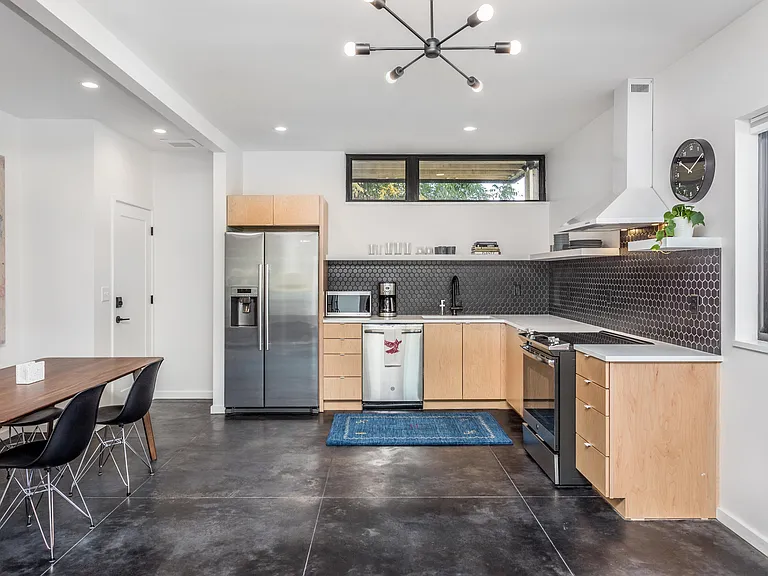 123 Idlewild Ave #101 — Photo 12