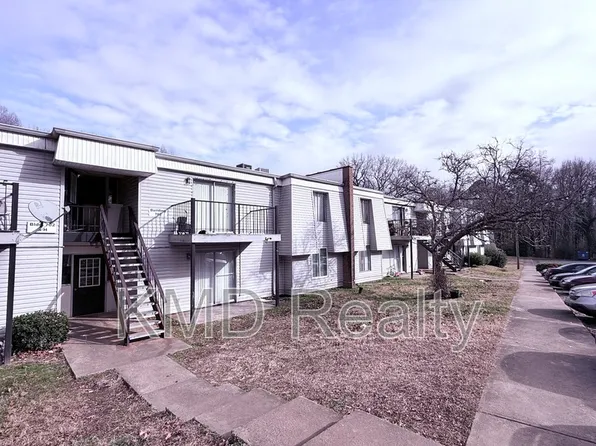 702 Farmhurst Dr, Charlotte, NC