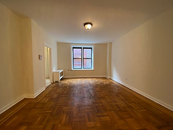 4th image of 61 W 74th St APT 5A