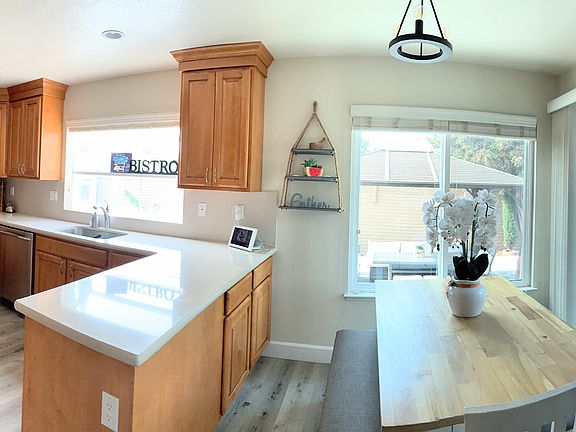 4th image of 520 Yampa Way