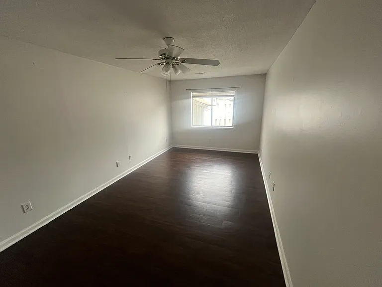 1411 Turkey Ridge Rd #D — Photo 6