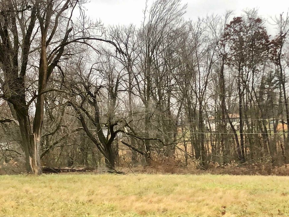 1st image of Wildwood Dr