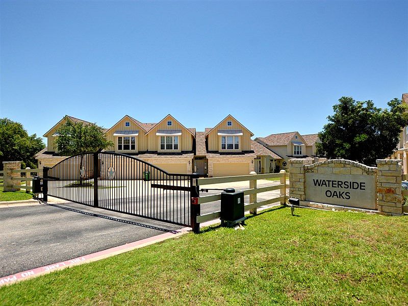 1st image of 20929 Waterside Dr