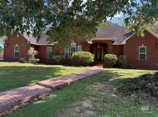 415 Juniper Creek Dr, Brewton, AL 36426