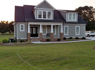 1105 Tobacco Row Ct, Zebulon, NC 27597