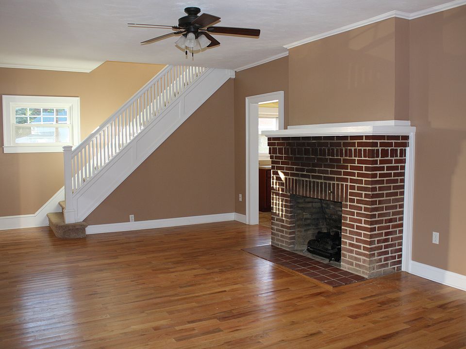 Stairs to upstairs