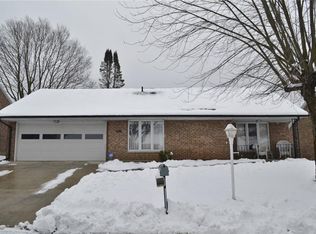 2112 Manhattan Blvd, Springfield, OH 45504