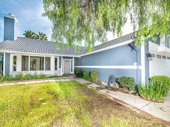 12012 Barclay Dr, Moreno Valley, CA 92557