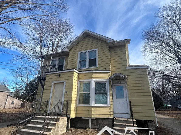 668 Jefferson St #C, Oshkosh, WI 54901