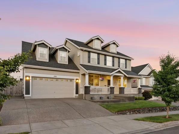 23832 SW Heron Lakes Dr, Sherwood, OR 97140