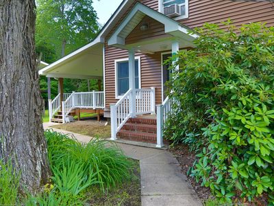 23 Shades Glen Rd, Bear Creek Township, PA, 18702