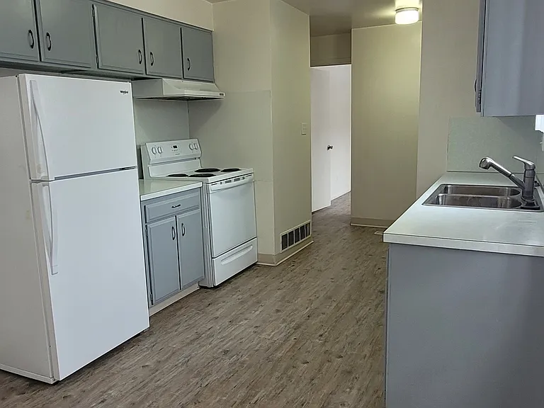 320 Ashland Dr — Photo 17