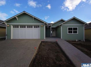 41 Pear Ct, Sequim, WA 98382