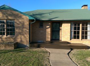 602 S Caddo St, Cleburne, TX 76031