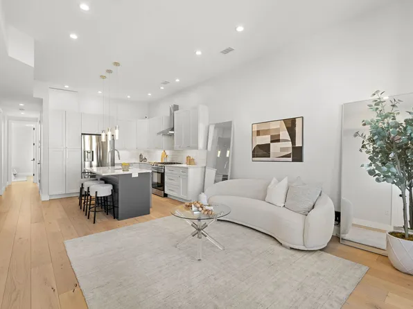 2602 Palisade Avenue image 9 of 13