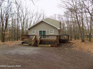 9 Tamarack Ter, Albrightsville, PA 18210