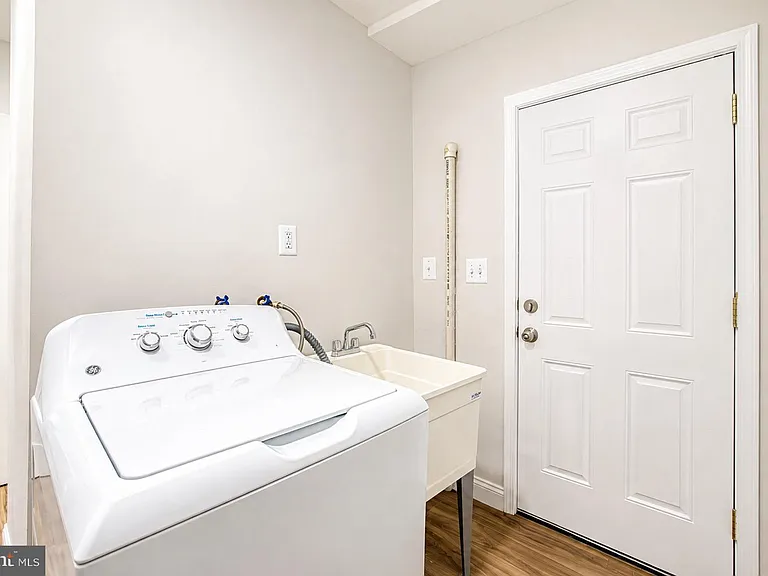 2851 Robinson Pl SE — Photo 27