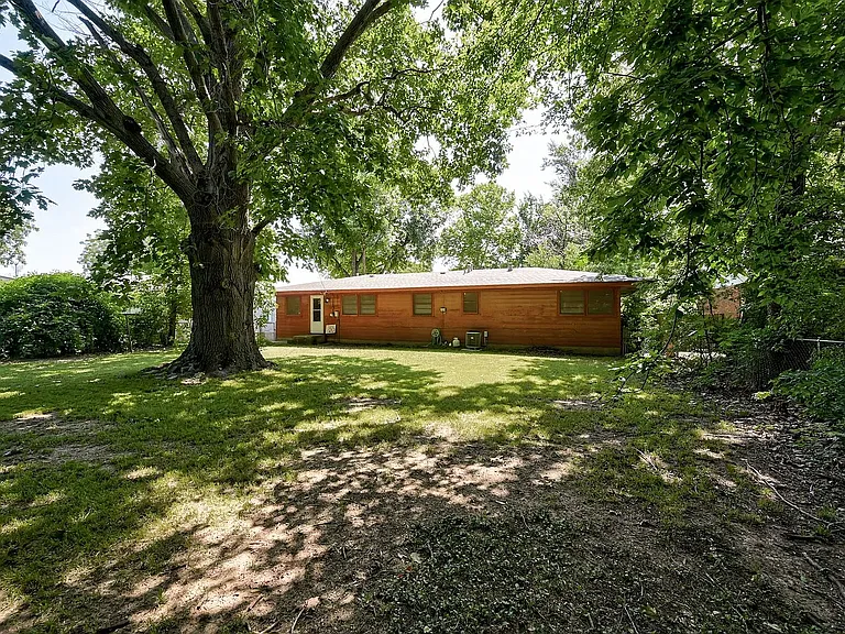 1306 McKinley Ave — Photo 27