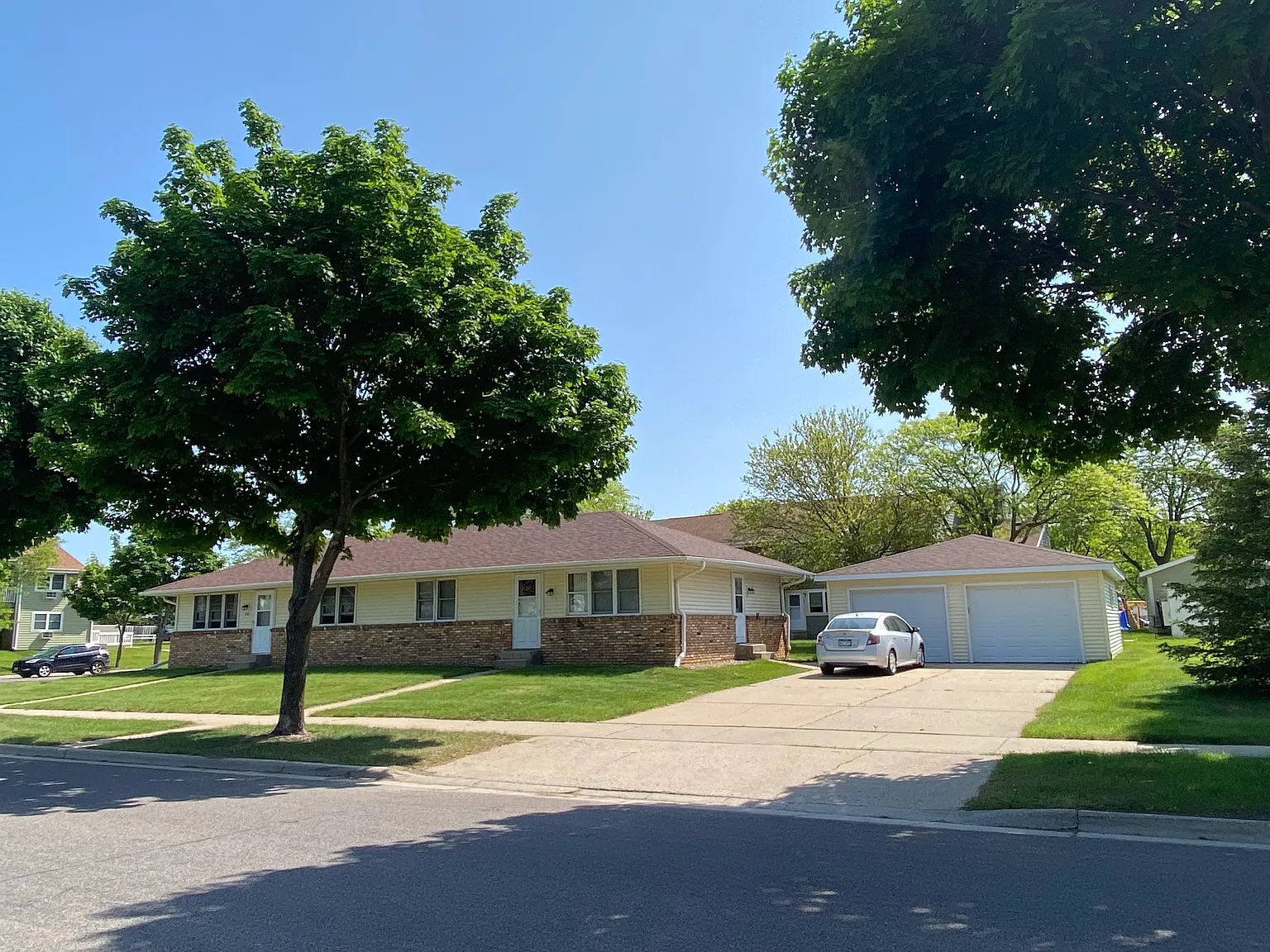 2 bed, 1200 sqft, $1,445 — Photo 2