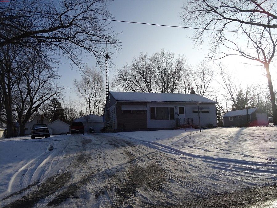 2nd image of 6010 Sinderson St