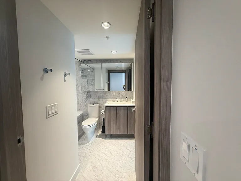 455 SW Marine Dr #509 — Photo 12