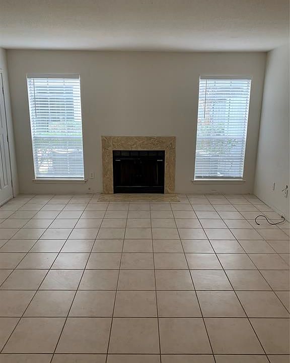 1st image of 7400 Bellerive Dr APT 915