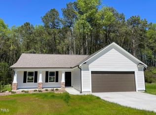 174 Bushel Ln, Willow Spring, NC 27592