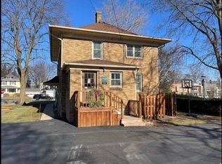 828 W State St #2, Geneva, IL 60134