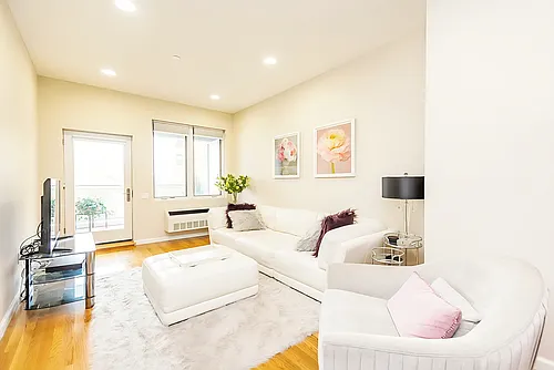 3734 29th St #4D Photo 1