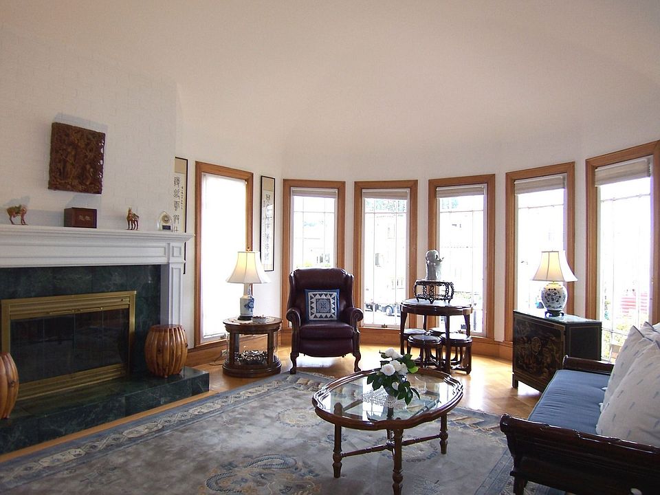 Living Rm