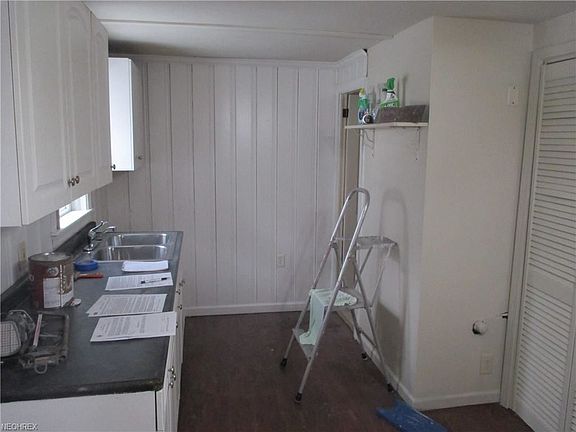 2nd image of 324 Forest Ave