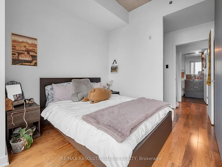 360 McLeod St #717 — Photo 23