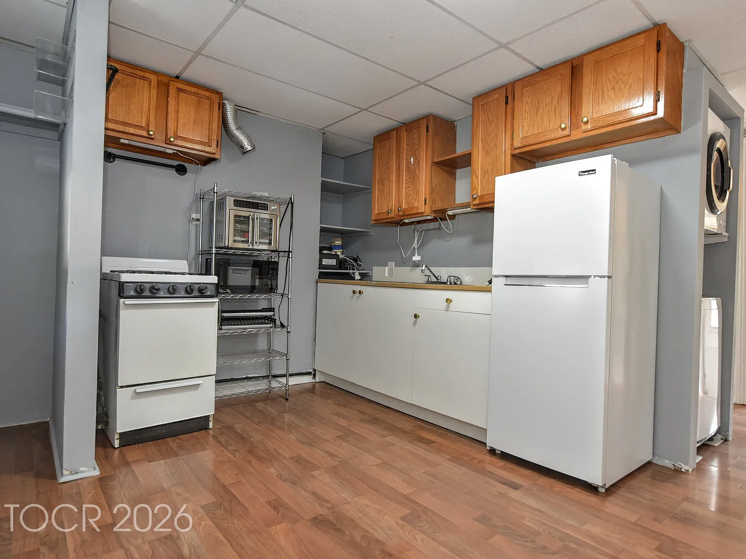 2 bed, $1,600 — Photo 2
