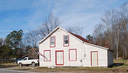2nd image of 6631 Crittenden Rd