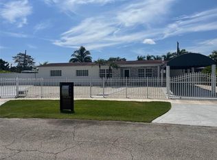 9600 SW 164th St, Miami, FL 33157