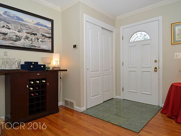 2nd image of 88 Franklin Ave