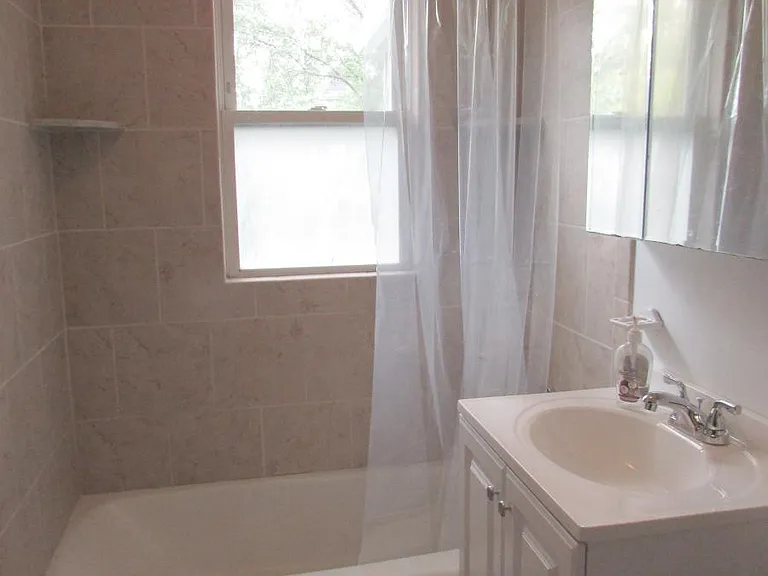 102 Putnam St #2 — Photo 6